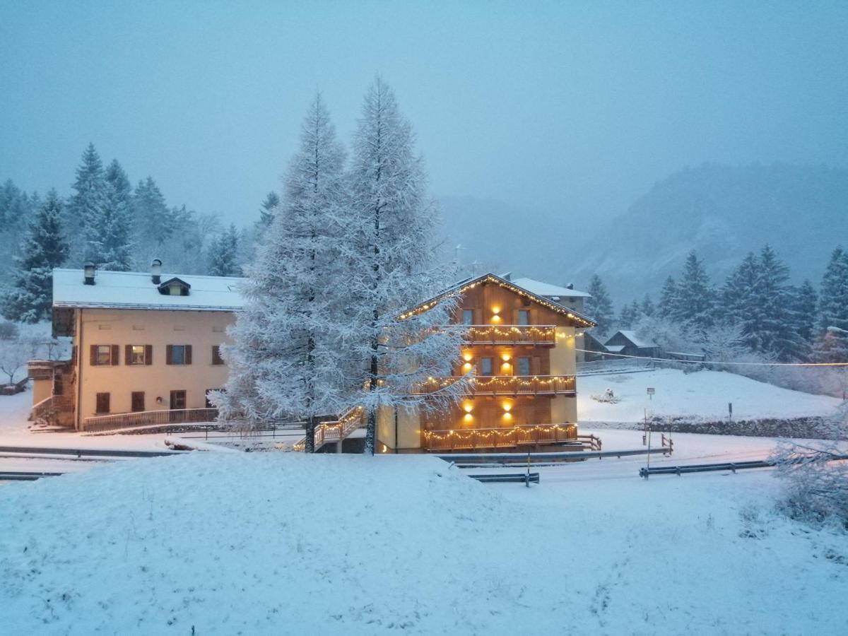 Ai Larici Hotel Perarolo di Cadore Ngoại thất bức ảnh